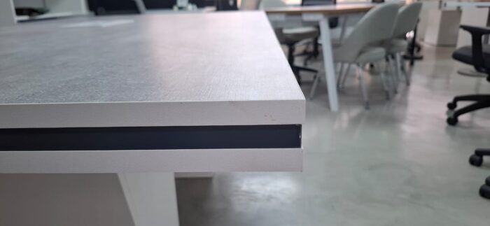 Mesa de reunión - Imagen 4